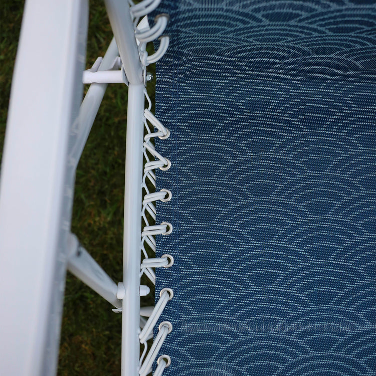 Close-up of the white bungees on the 26-inch Blue Scallop Reclining Sling Chair.
